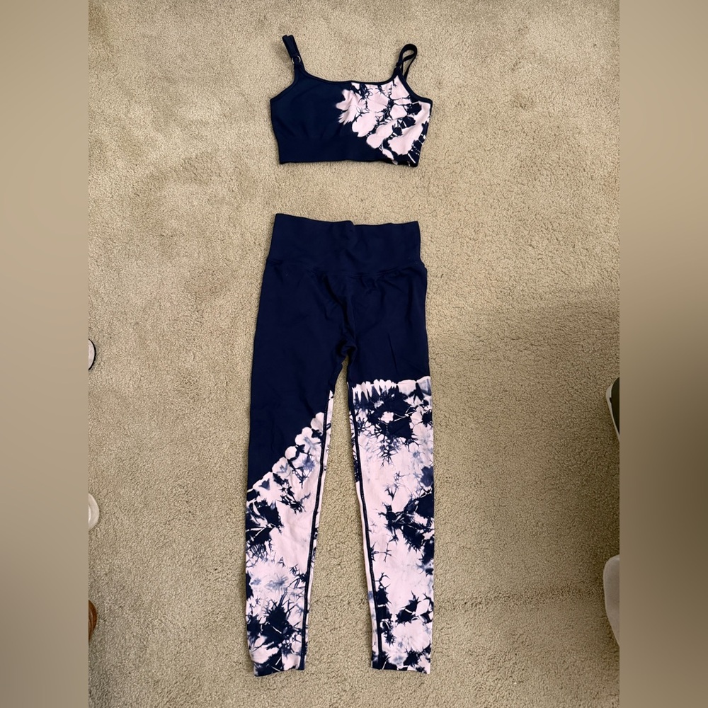 SHEIN Navy & Light Pink Tie-Dye Sports Bra and Leggings Set
